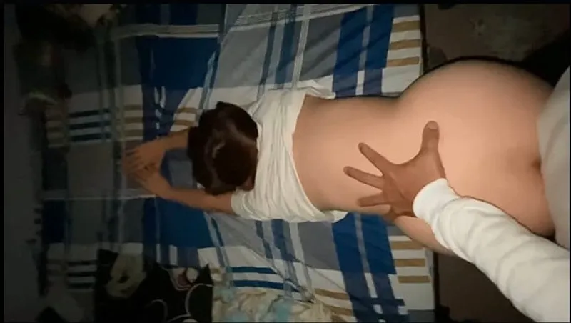 Lên giường với bạn gái nứng và cái kết